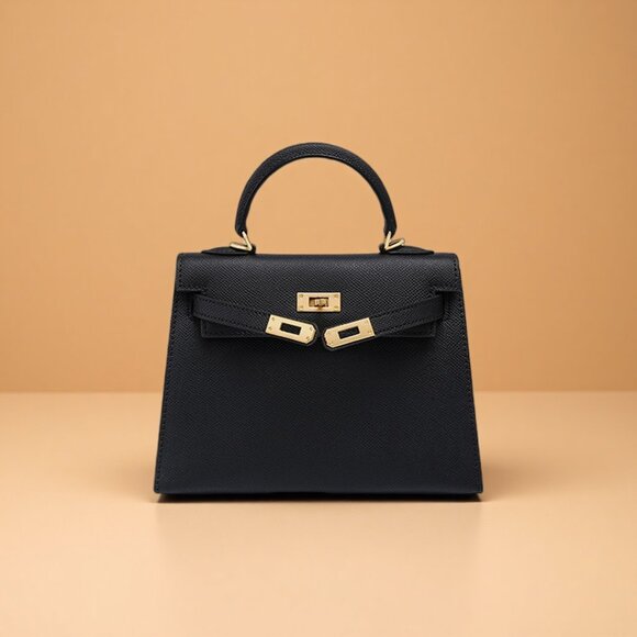 Black Kelly Bag - Picture 2 of 3